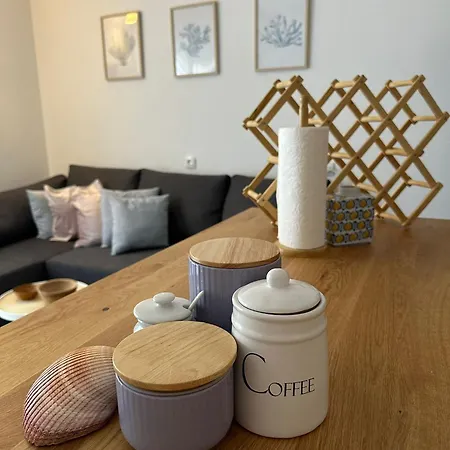 Summer Escape Apartment *
